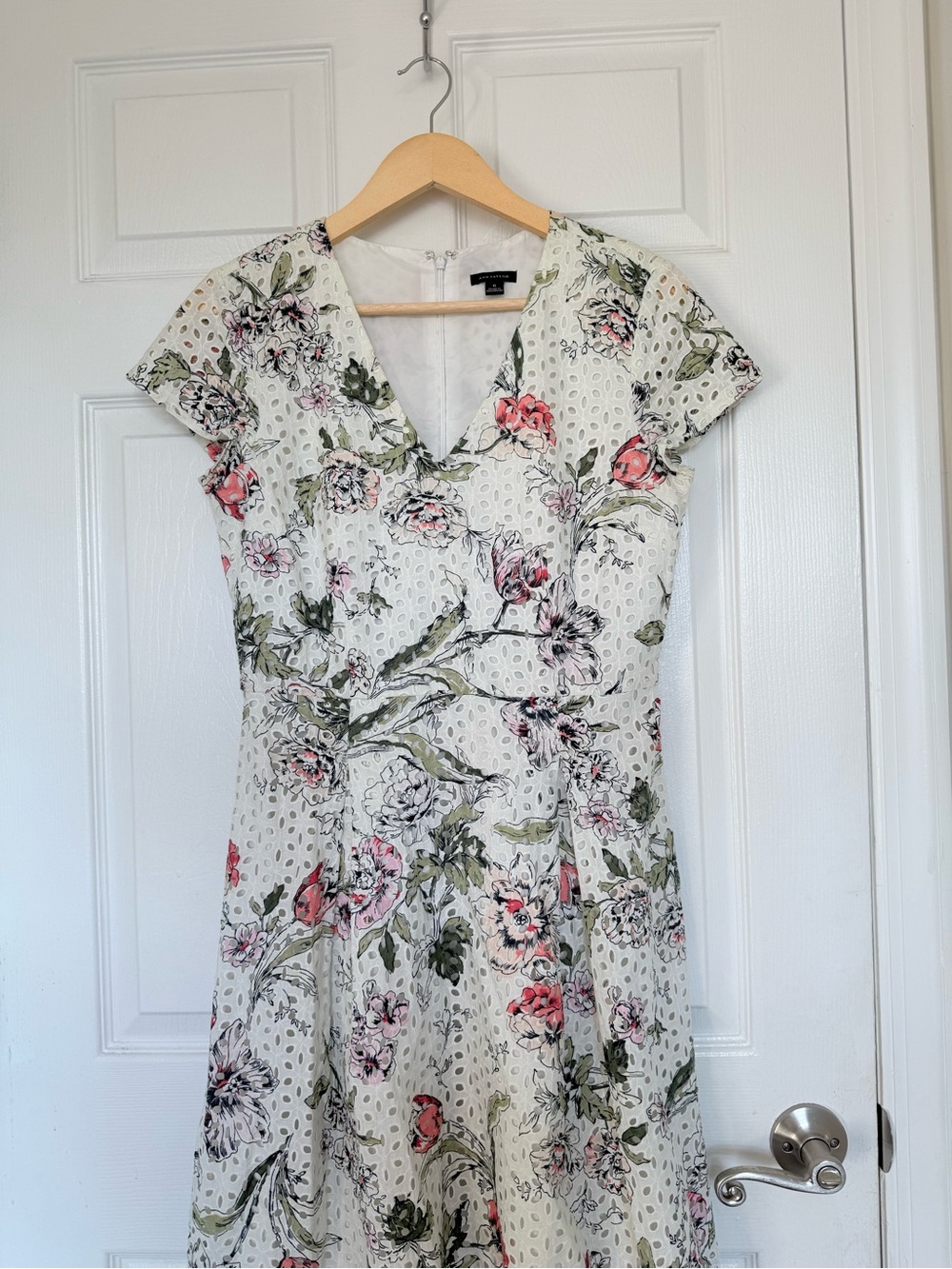 Dress Subcategory Identification